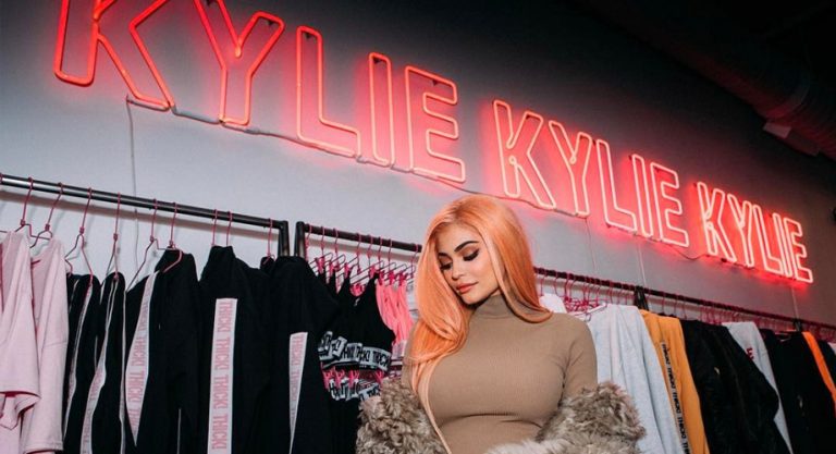 Tienda Kylie Cosmetics en pop up